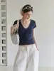 Umoneoe estilo old money camiseta simple de manga corta con cuello en V para mujer verano 2026 corte ajustado mostrar delgado top corto con cordones de encaje