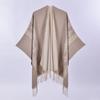 Venta al por mayor de fábrica nuevo chal bufanda de otoño e invierno nuevo comercio exterior jacquard borla capa tejida retro étnica capa