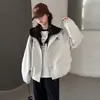 Traje de Niña Otoño 2026 Nuevo Casual Deportivo Infantil Elegante Falso Dos Piezas Cortavientos con Capucha Traje Primavera Otoño