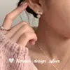 Pendientes Pequeños y Exquisitos Estilo Ins Coreano Plata de Ley S925 Pendientes Sencillos de Lazo y Corazón Frescos y Lindos Versátiles