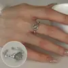 Anillo Azul Claro para Mujer, Exquisito y Elegante, Lujo Ligero, Versátil, Moderno, Creativo, Dulce, Anillo Abierto, Anillo de Índice de Nicho