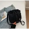 Bolsa de Lona Feminina 2026 Nova Versão Coreana Casual Fashion Bolsa de Ombro, Bolsa Transversal Versátil Simples de Nicho para Casal