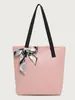 Bolsa Tote para Mulheres 2025 Moda Tendência Bolsa de Mão Simples Decoração com Lenço de Seda Bolsa de Ombro Bolsa de Braço Dropshipping