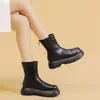 Botas de mujer cómodas y frescas de alto valor estilo callejero 2026 Estilo popular de celebridad de Internet diseño simple dulce nicho sentido de diseño Botas Martin
