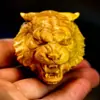 Talla de Madera de Tuya Taihang Adornos de Tigre Cabeza de Tigre Tigre Tigre Feroz Tigre Trepando la Montaña Talla de Madera Maciza Adornos de Animales