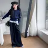 Roupa de outono para meninas 2026 nova coleção: Conjunto de duas peças super estiloso e moderno, com tecido mais grosso, para crianças, perfeito para outono e inverno