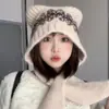 Novo Chapéu de Pelúcia de Urso Feminino Outono e Inverno Espessado à Prova de Vento Proteção para Orelhas Chapéu de Tricô Doce Estudante Japonês e Coreano Chapéu de Lã Pulôver