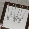 Collar de Trébol de Cuatro Hojas Retro de Lujo Ligero Estilo Francés Cadena Sencilla de Clavícula Moda Versátil Al por Mayor