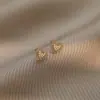 Aretes para Mujer, Aretes de Flor Corazón con Circonita Micro-pavimentada de Cobre, Nueva Moda de Nicho, Diseño Simple, Joyería de Temperamento y Versátil