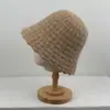 Sombrero de Pescador Color Liso Cara Desnuda Tejido Circunferencia de Cabeza Grande Sombrero de Cubo Plegable Cálido Protege Orejas Hace que la Cara Parezca Más Pequeña Estilo Coreano Sombrero de Cubeta Mujeres