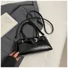 2025 Nueva Bolsa Retro Bajo el Brazo Moda Casual Versión Coreana Bolsa Baguette de Nicho Bolso de Hombro Simple para el Trabajo de Mujer