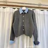 Novidade Outono e Inverno Blusa Tricô Falsa de Duas Peças com Gola Camisa Costurada para Mulheres, Tops da Moda Estilo Coreano que Rejuvenesce para Mulheres