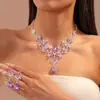 Conjunto de Brincos e Colar Flor Vazada em Zircônia Retro Elegante Moda Elegante Corrente de Clavícula Luxo Acessível Colar de Alta Qualidade
