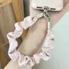 Alça de pulso para celular com bolinhas delicadas, alça de pescoço multifuncional para celular, alça anti-perda para atividades ao ar livre, alça de celular trançada à mão