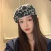 Boina Retro Americana Sexy Estampado de Leopardo para Mujer Otoño e Invierno Diseño de Nicho Moda Estilo Casual Gorra de Periódico de Pintor