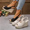 En stock: Sandalias de cuña estilo europeo y americano con punta abierta, talla grande, nuevo estilo verano 2026, plataforma, exportación transfronteriza, sandalias romanas para mujer.