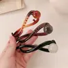 Horquilla Retro de Perlas de Alta Gama para Niña Pinza Banana Elegante Retorcida para la Parte Trasera de la Cabeza Pinza para el Cabello Adorno Elegante para la Cabeza