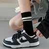 Calcetines Largos de Verano para Mujer Estilo Ins de Moda para Uso en Exteriores Primavera y Otoño de Longitud Media Negros y Blancos Casuales Simples Modernos Versátiles