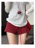 Shorts deportivos blancos de cintura baja estilo americano para mujer, estilo fino de verano, nuevos pantalones capri de cintura alta para chica hot 2026, pantalones cortos ajustados que estilizan