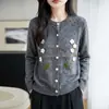 Novedad Otoño/Invierno 2026: Cárdigan de Punto de Terciopelo Suave con Cuello Redondo, Mangas Largas y Diseño Floral Bordado en 3D, Prenda Superior/Exterior de Corte Holgado
