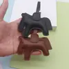 Algodão com enchimento de PU couro tridimensional pequeno cavalo pingente simples versátil criativo pequeno cavalo fofo moderno chaveiro de carro pingente