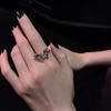 Anillo de apertura con mariposa y diamantes incrustados, estilo Joker, estilo moderno y elegante, para mujer.
