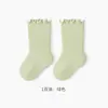 Nuevos calcetines versátiles de otoño en colores de caramelo con bordes rizados y puños sueltos, calcetines para bebé recién nacido Clase A, calcetines de media pantorrilla