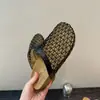 Favorito do Verão de 2026 Design de Nicho Peep-Toe de Rede com Trama Vazada Solado Grosso Chinelos de Exterior para Mulheres