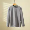 Camiseta gruesa de manga larga para hombre con forro polar, perfecta para usar en capas en otoño e invierno, versátil y cálida, una elegante capa base de cuello alto para jóvenes