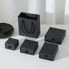 Caja de joyería personalizada de madera natural color café texturizada para guardar aretes, pulseras, anillos y aretes, caja de regalo