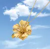 Colar com Pingente de Flor Plissada de Metal Transfronteiriço Europeu e Americano, Colar de Corrente para Clavícula Elegante de Pétalas da Moda Retro de Alta Qualidade