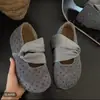 Zapatos Casuales Nuevos de Primavera y Otoño Estilo Vintage de Lunares sin Cordones, Cómodos Zapatos Mary Jane para Mujer, Diseño de Correa Baja para Uso en Exteriores