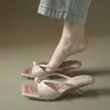 Elegantes Sandalias Cuadradas de Dedo Estilo Hada con Perlas para Exterior para Mujer, Nuevas Sandalias de Cuña de Moda para Verano 2026