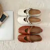 Sapatos Mary Jane Fashion de Verão Novos Retrô com Fivela e Sola Macia para Mulheres, Sapatos Baixos, Confortáveis e Estilosos, Sapatos Pequenos de Couro Versáteis