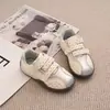 Otoño 2026 Nuevos Zapatos Casuales de Velcro para Niños Zapatos Deportivos Ligeros para Niños Zapatos Planos Versátiles para Niñas de Moda