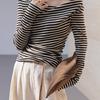 Camiseta de Manga Larga Rayada con Hombro Asimétrico para Mujer 2025 Otoño Temprano Nuevo Top Irregular