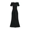 Vestido Off-the-Shoulder Relaxado e Elegante com Cintura Marcada, Caimento Justo, Design Estiloso e Amarração na Cintura, Saia Longa Estilo Sereia