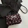 Bolsos Cuadrados Pequeños de Moda para Mujer Este Año 2026 Nuevos Bolsos de Mano de Trabajo con Lunares de Verano Bolsos de Hombro Cruzados de Gama Alta