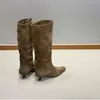 Novas botas de bico fino de cano alto com salto agulha 2026, botas femininas acima do joelho, botas de montaria de cano largo com salto alto