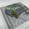 Botones Metálicos Vintage Estilo Chanel de Alta Calidad Patrón de Abeja Aleación Botón Cosido a Mano Hebilla Decorativa para Abrigo Camisa Suéter