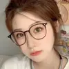 Nuevas Gafas de Lectura de Moda Anti-Luz Azul con Montura Redonda para Lucir Más Joven, Diseño de Uña de Arroz, Gafas de Lectura con Montura Lisa Color Té Frío para Protección Ocular