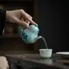Bule de Chá Pintado à Mão Arita-Yaki Mingzhishan, Bule de Chá Cerâmico Azul Lago Nublado com Desenho Floral Branco, Filtro de Furo Esférico
