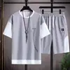 Conjunto de duas peças de basquete de verão para jovens homens, estilo coreano, solto e versátil, manga curta, camiseta casual leve, conjunto esportivo