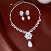 Conjunto de Brincos Pendentes Colar Flor de Zircônia Gota d'Água Luxo Leve Elegância de Alta Qualidade Temperamento Moda Versátil Joias para Mulheres