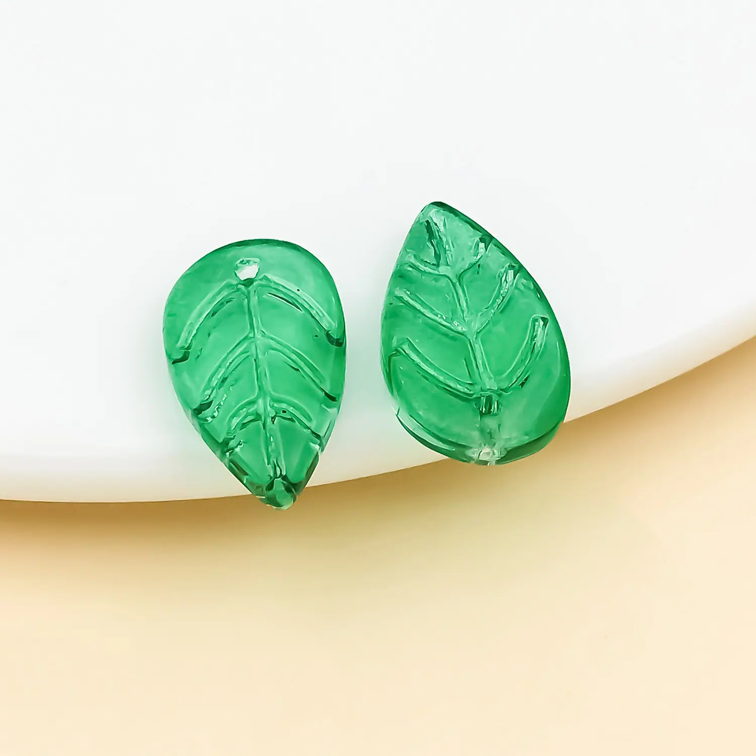 26670-BA-透明绿色琉璃玻璃草莓叶树叶18x11mm-
