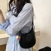 2026 Nuevo Bolso de Hombro para Mujer de Verano, Bolso de Mano con Colgante, Sencillo y Juvenil, Bolso Cruzado Coreano de Fresa, Modelo Nuevo