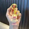 Pingente de Chaveiro Pato Amarelo Aveludado Boneca Desenho Animado Boneco Acrílico Máquina de Chicletes Pequeno Presente Atacado