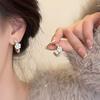 Pendientes de perlas de camelia de Super Fairy de moda para mujer, elegantes, retro, franceses, ligeros, de lujo, de alta gama, combinables con todo.