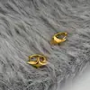 Brincos Simples de Estrela para Homens e Mulheres, Versáteis e Modernos para Casais, Presilhas de Orelha Elegantes Empilháveis, Design de Nicho, Acessórios de Orelha Únicos em Formato de Estrela