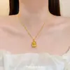 Pingente de porco banhado a ouro, requintado e fofo, com diamantes e acabamento escovado, um pingente tridimensional de porco do zodíaco para uma corrente de clavícula